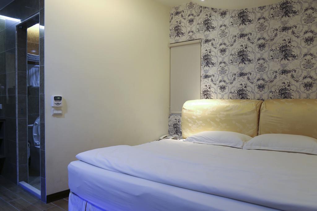 德瑞旅店direct Hotel Kaohsiung Exterior foto