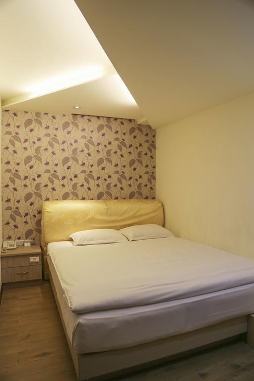 德瑞旅店direct Hotel Kaohsiung Exterior foto