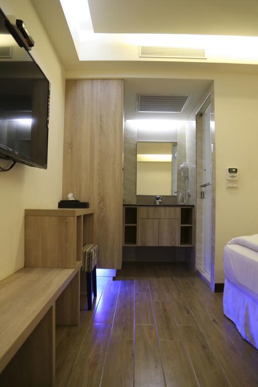 德瑞旅店direct Hotel Kaohsiung Exterior foto