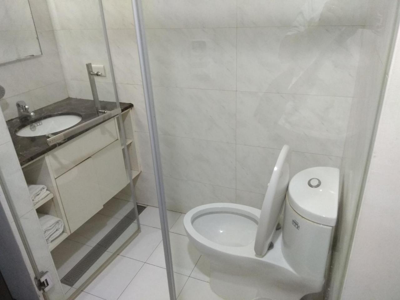 德瑞旅店direct Hotel Kaohsiung Exterior foto